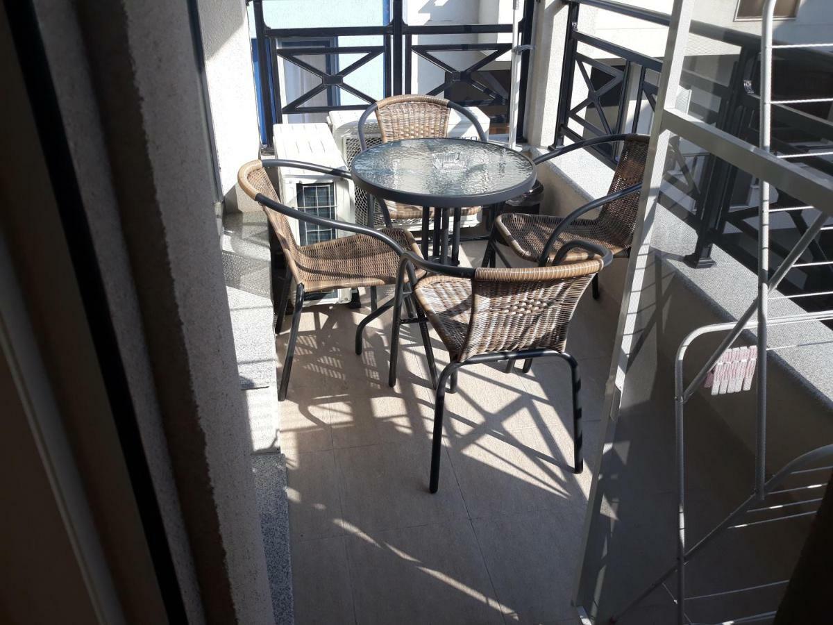 Таня 10 Apartment Pomorie Exterior photo
